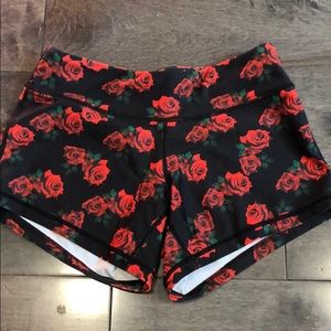 Rose pattern Exo short
